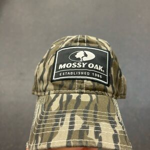 Camo mossy oak hat